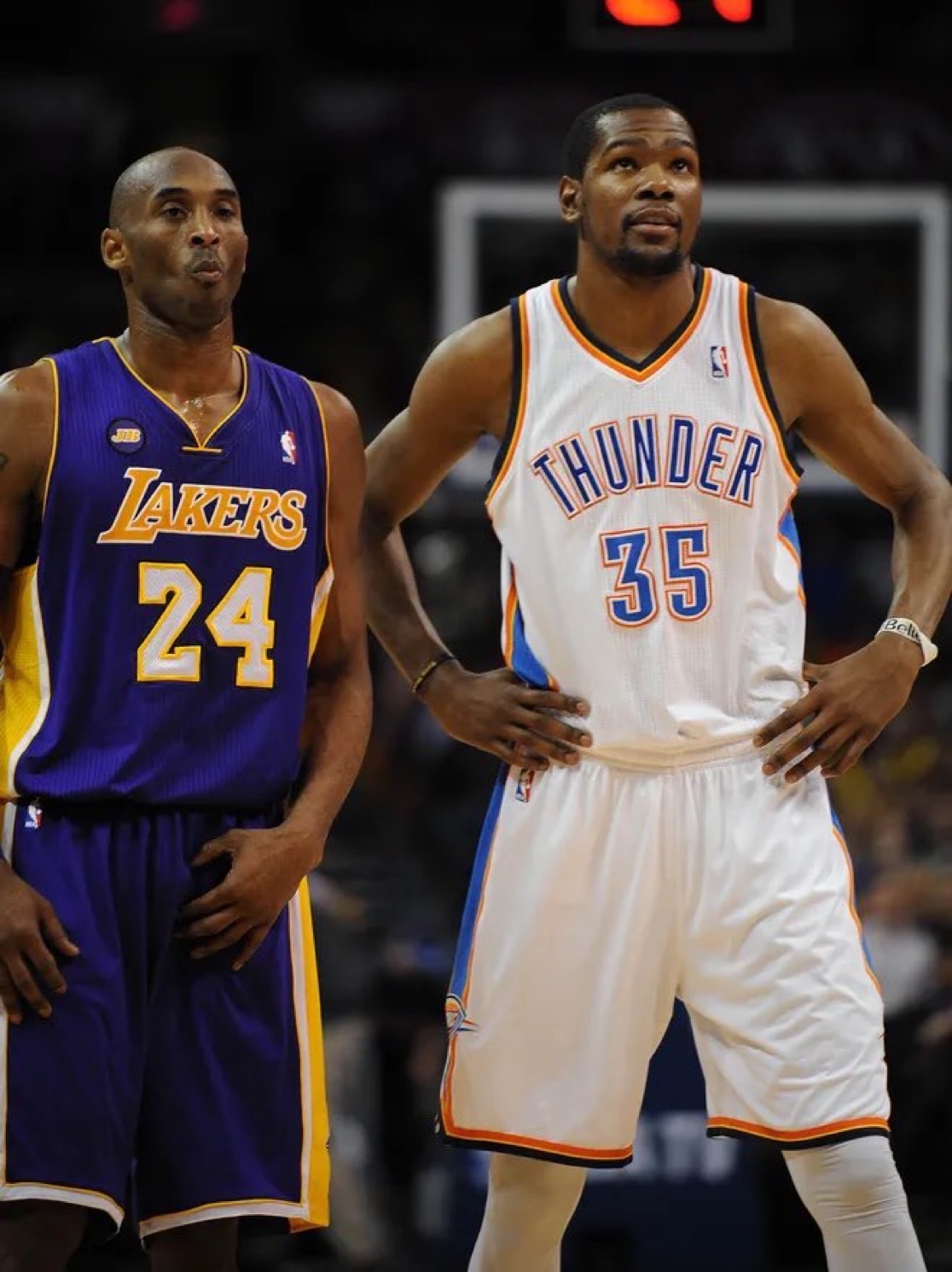 杜兰特重返赛场,出色发挥首场状态出色,RNG观众沸腾!