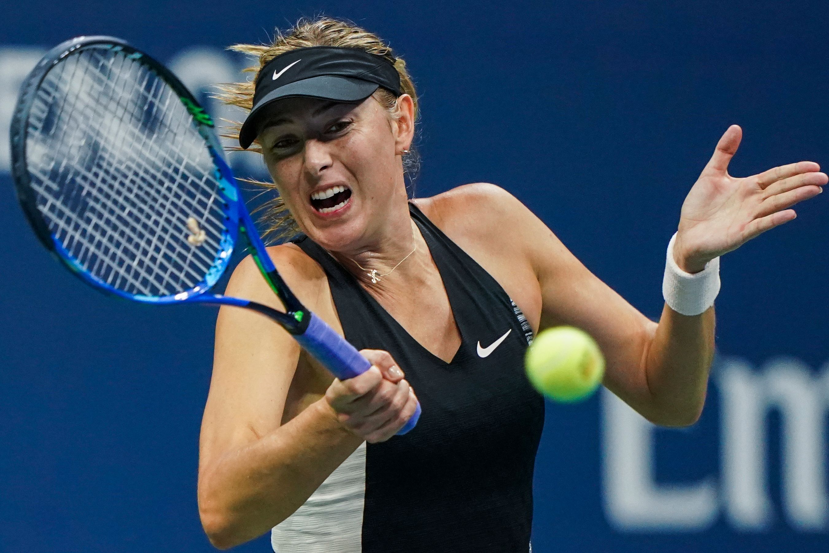 开云体育-莎拉波娃重返赛场，败北首场状态出色，篮网观众沸腾！-开云体育